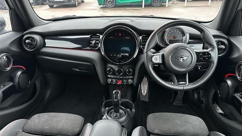 Used Mini Cooper Hatch 134 HP (98 kW) 2022 Grey Hatchback