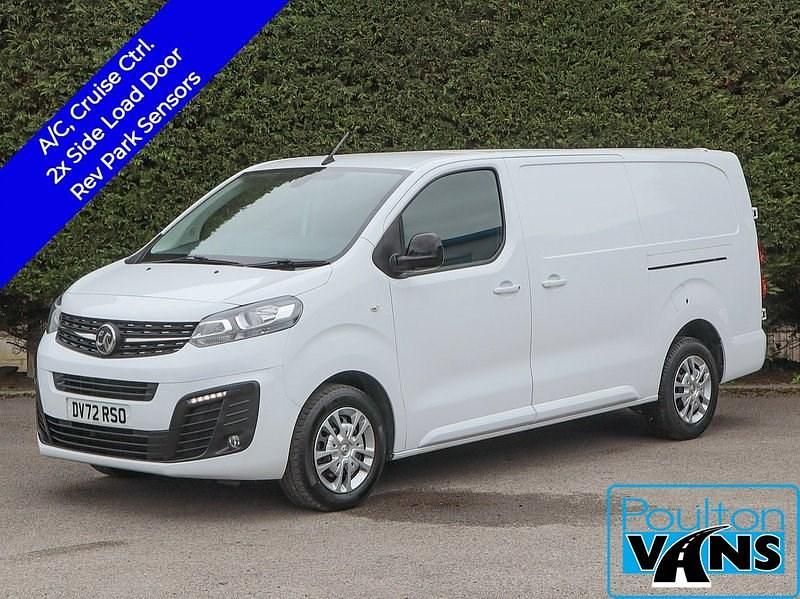 Used Vauxhall Vivaro Sportive 100 HP (73 kW) 2022 White MPV