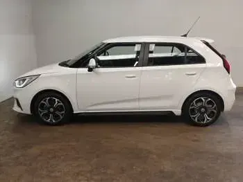 Used MG MG3 Exclusive 106 HP (77 kW) 2018 White Hatchback