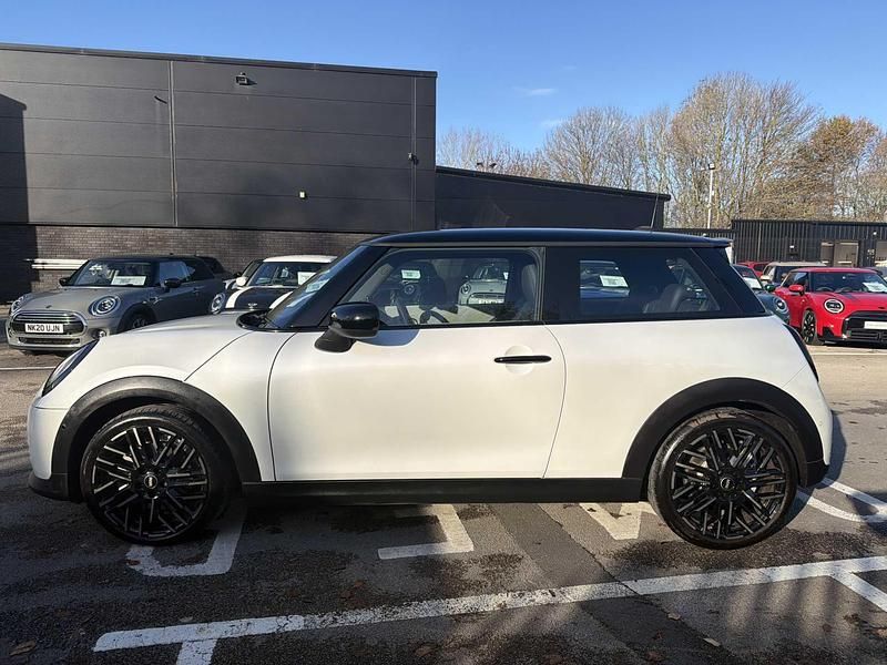 Usado Mini Cooper S Hatch 201 HP (147 kW) 2025 Branco Citadino