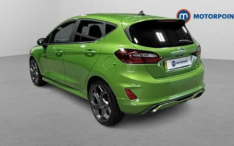 Usado Ford Fiesta ST 200 CV (147 kW) 2024 Verde Utilitario