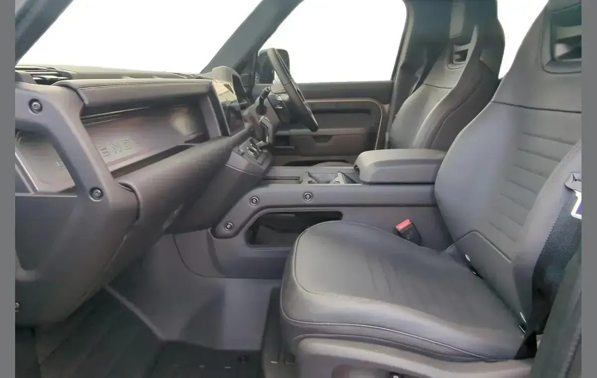 Usado Land Rover Defender 625 HP (459 kW) 2026 Other SUV