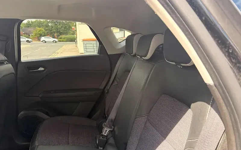 Used Renault Captur Techno 91 HP (66 kW) 2022 Black SUV