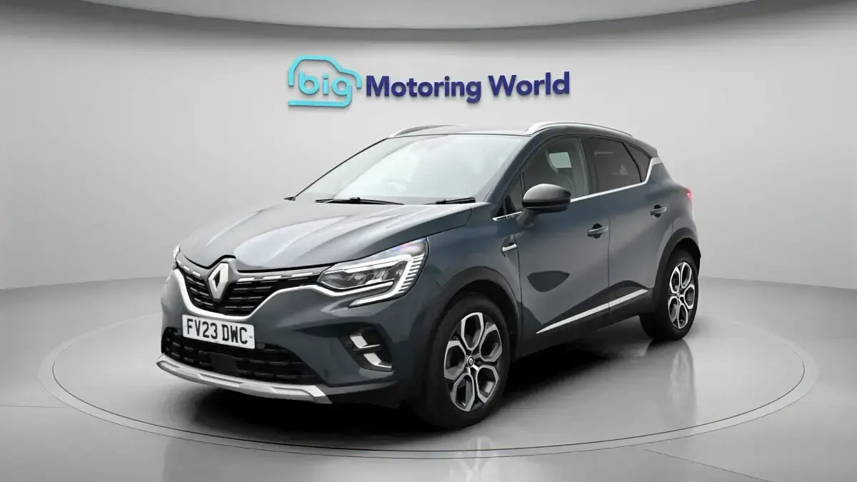 Używany Renault Captur Techno 91 KM (66 kW) 2023 Niebieski SUV