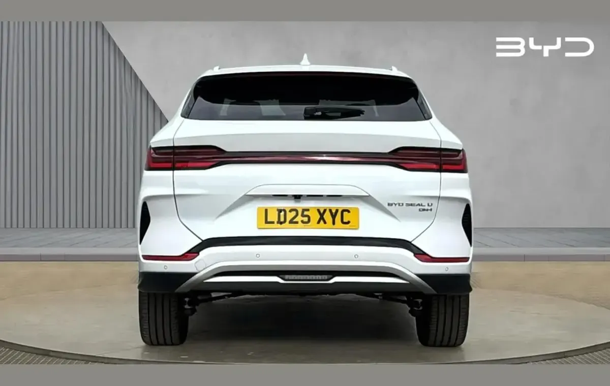 Used BYD Seal U Comfort 218 HP (160 kW) 2025 White SUV