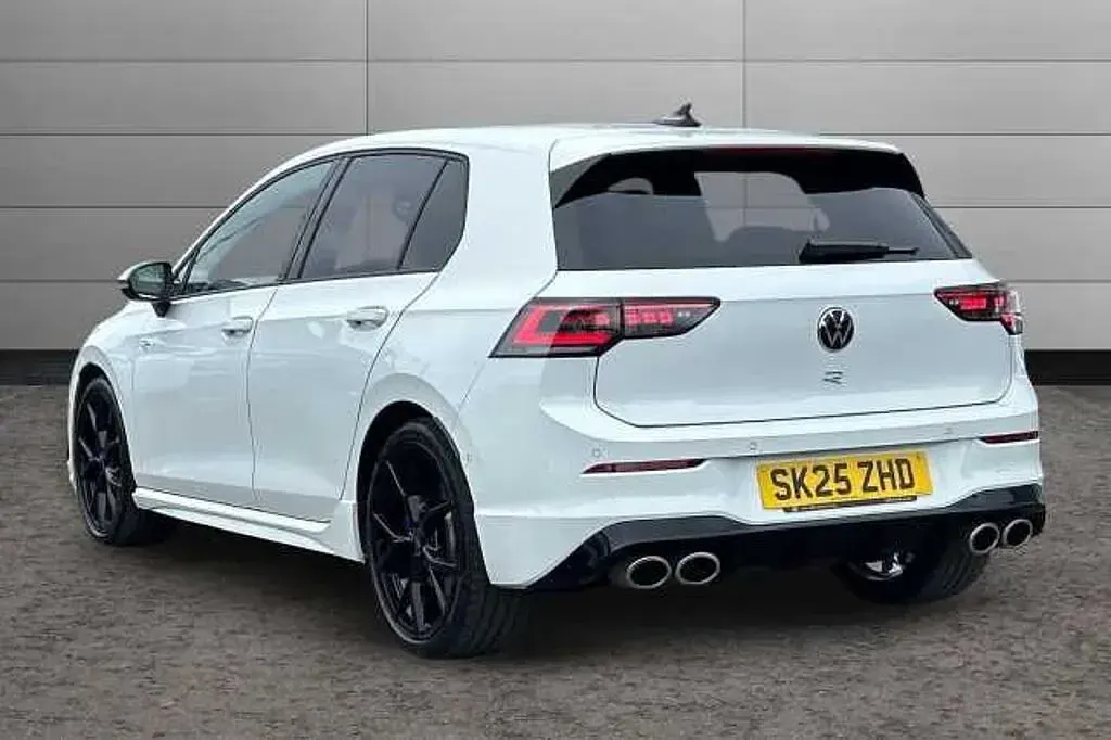 Used VW Golf VIII R 333 HP (244 kW) 2025