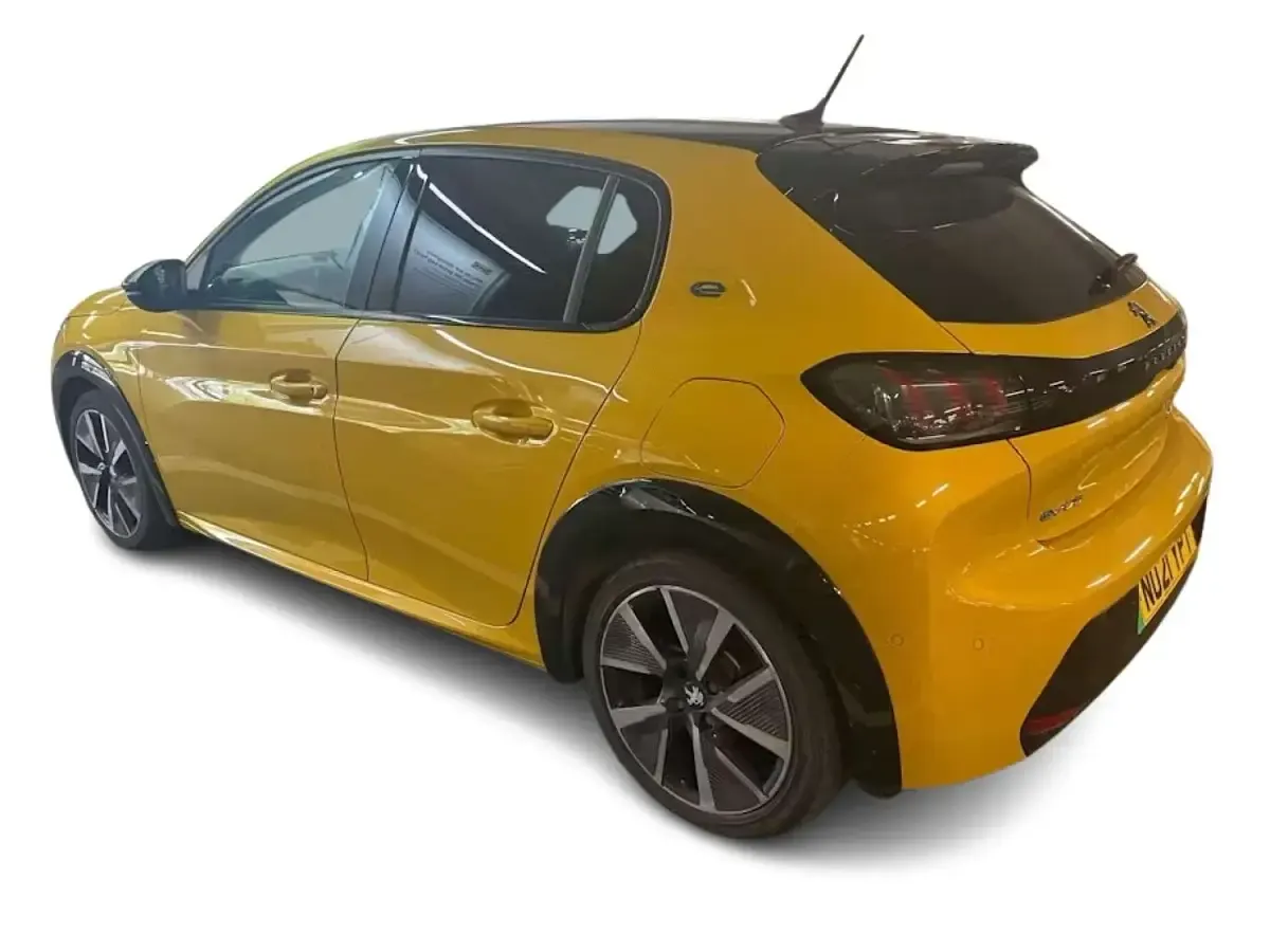 Used Peugeot e-208 GT 100 kW (136 HP) 2021 Yellow Hatchback