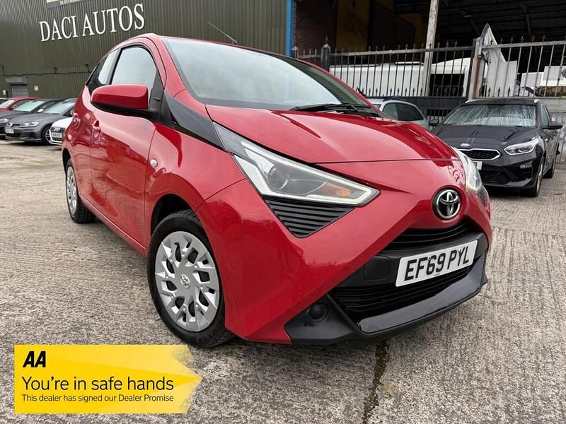 Red Used 2020 Toyota Aygo X-play Hatchback | £6,995 (Fair price) - Image 1/4
