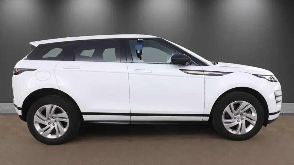 Used Land Rover Range Rover evoque R-Dynamic 204 HP (150 kW) 2022 White SUV