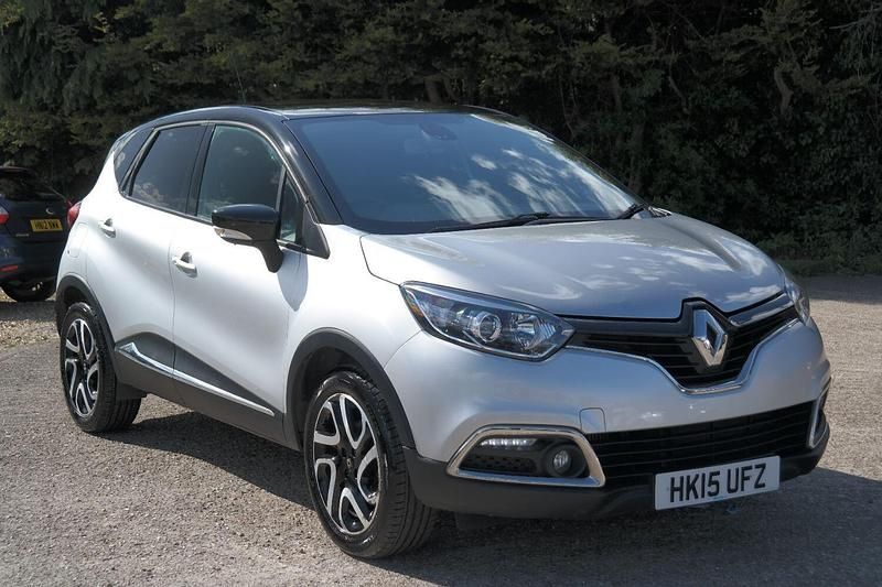 Silver Used 2015 Renault Captur Dynamique SUV | £5,395 (Fair price) - Image 1/4