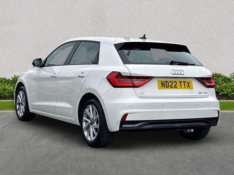 Used Audi A1 Sport 95 HP (69 kW) 2022 White SUV