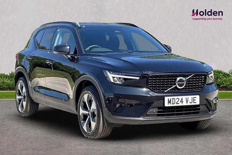 Used 2025 Volvo XC40 Plus SUV | £32,490 (Fair price) - Image 1/4