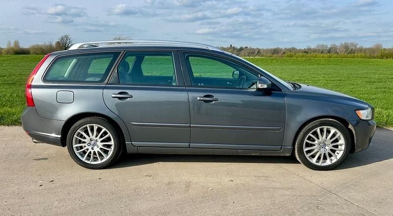 Used Volvo V50 SE 150 HP (110 kW) 2012 Grey Estate