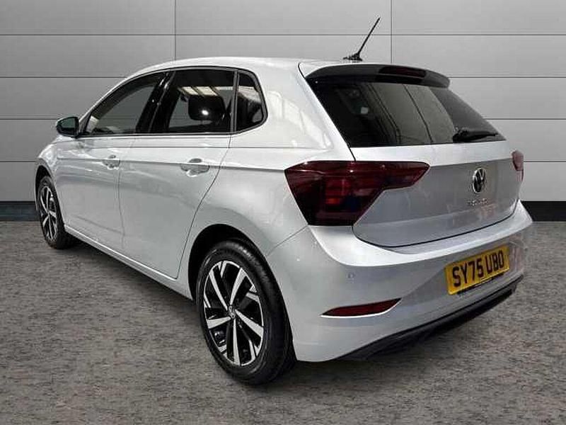 Usado VW Polo Match 95 HP (69 kW) 2026 Prateado Citadino