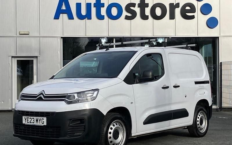 Used Citroën Berlingo 102 HP (75 kW) 2023 MPV