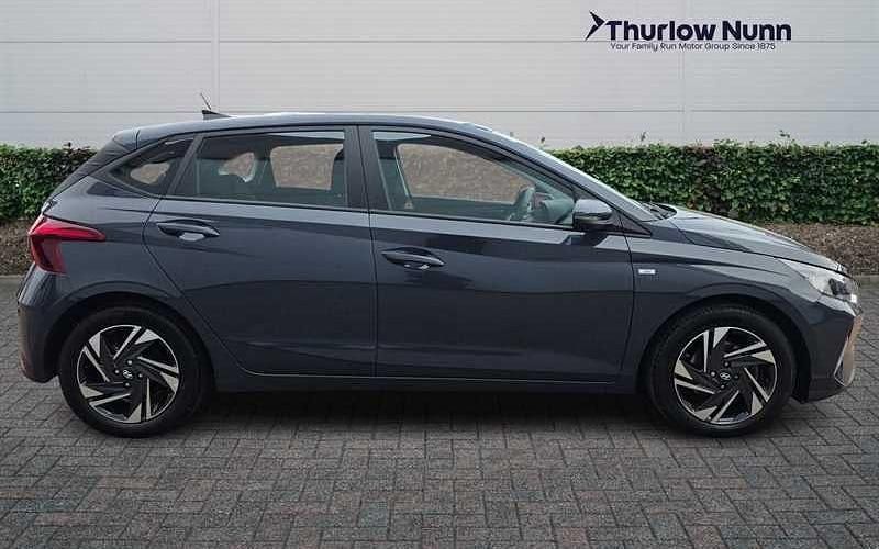 Used Hyundai i20 SE 101 HP (74 kW) 2023 Grey Hatchback