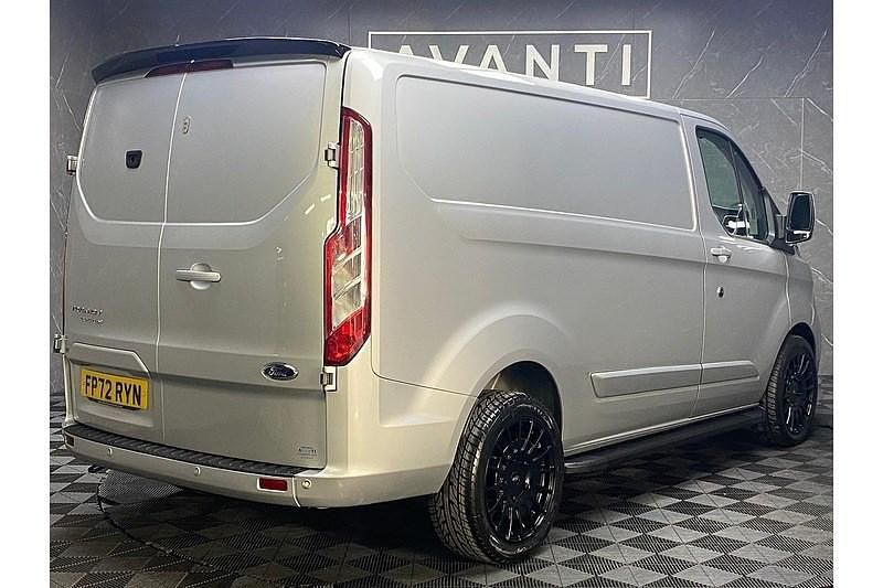 Used Ford Transit Custom Limited 130 HP (95 kW) 2022 Silver Van