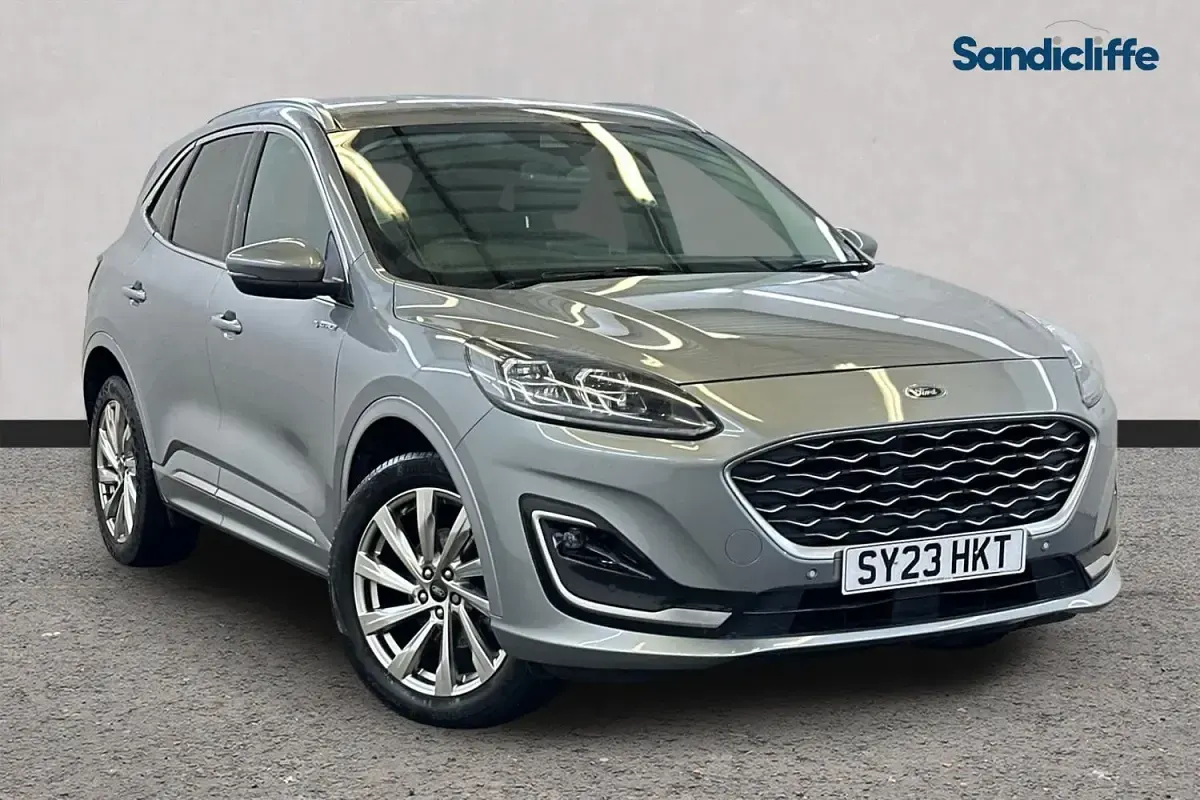 Usado Ford Kuga Vignale 225 HP (165 kW) 2023 SUV