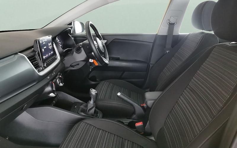 Used Kia Stonic 101 HP (74 kW) 2024 SUV