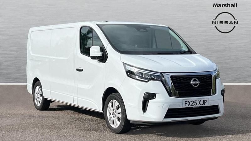 White Used 2025 Nissan Primastar Tekna MPV | £21,490 (Fair price) - Image 1/4