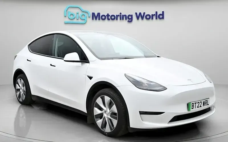 Usado Tesla Model Y Long Range AWD 286 kW (389 HP) 2025 SUV