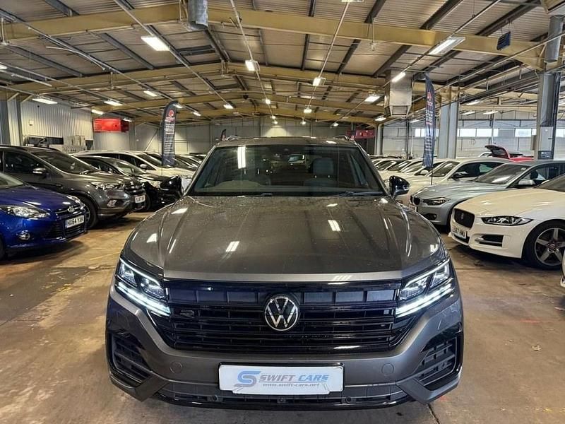 Usado VW Touareg Black Edition 286 HP (210 kW) 2023 Cinzento SUV