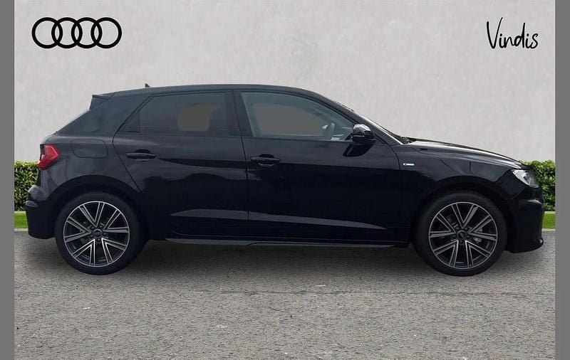 Begagnad Audi A1 S-Line 114 HK (83 kW) 2025 Blå SUV