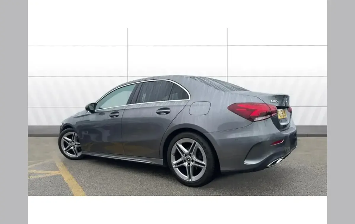 Used Mercedes A180 Executive 116 HP (85 kW) 2019 Grey Sedan