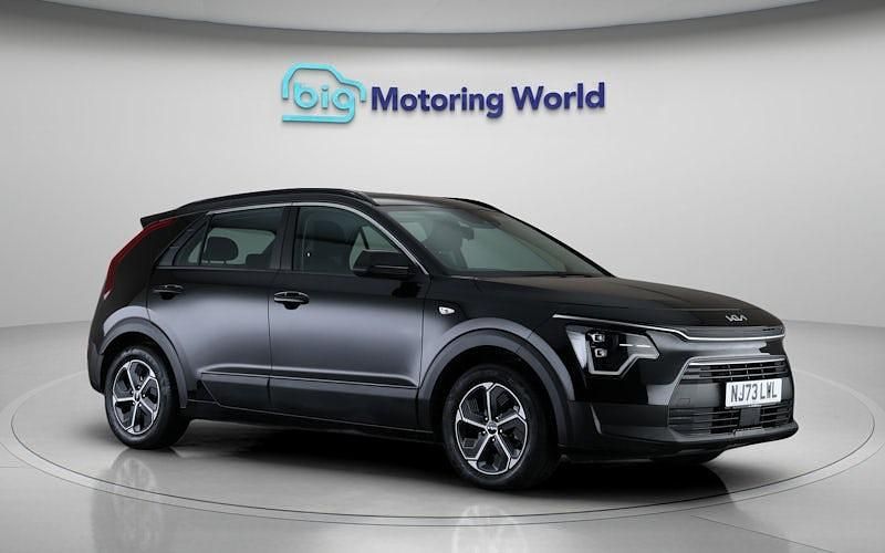 Black Used 2023 Kia Niro SUV | £18,400 (Good price) - Image 1/4