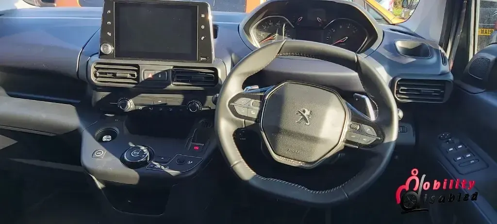 Second-hand Peugeot Rifter Premium 2023 Bej Monovolum
