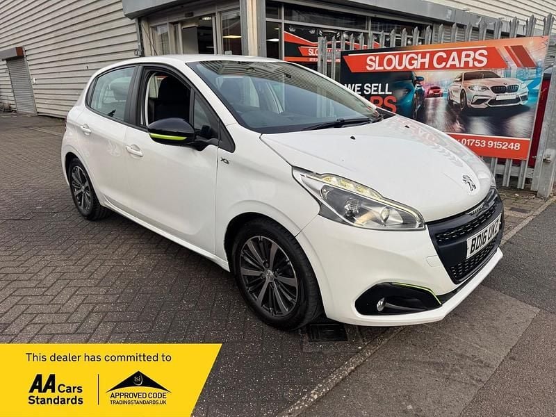 White Used 2016 Peugeot 208 Hatchback | £2,495 (Super price) - Image 1/4