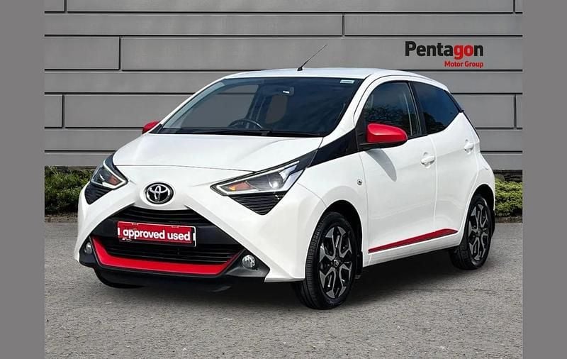 Used Toyota Aygo Trend 72 HP (52 kW) 2020 White Hatchback