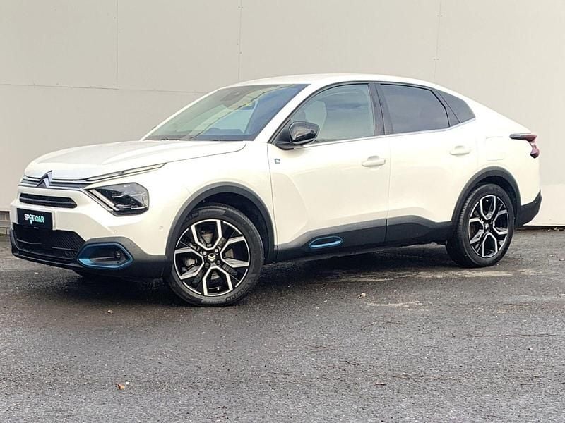 Used Citroën e-C4 Shine 100 kW (136 HP) 2023 White Sedan