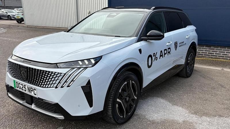 Used Peugeot 5008 GT 152 kW (207 HP) 2025 White MPV