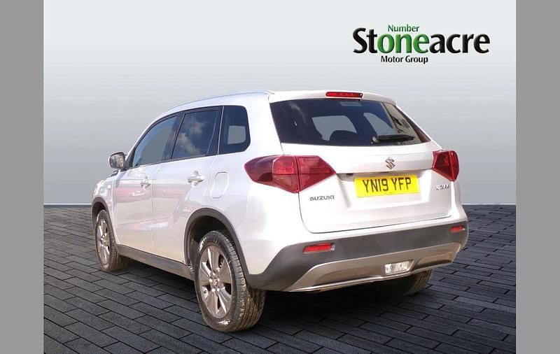 Second-hand Suzuki Vitara SZ-T 112 CP (82 kW) 2019 Argintiu SUV