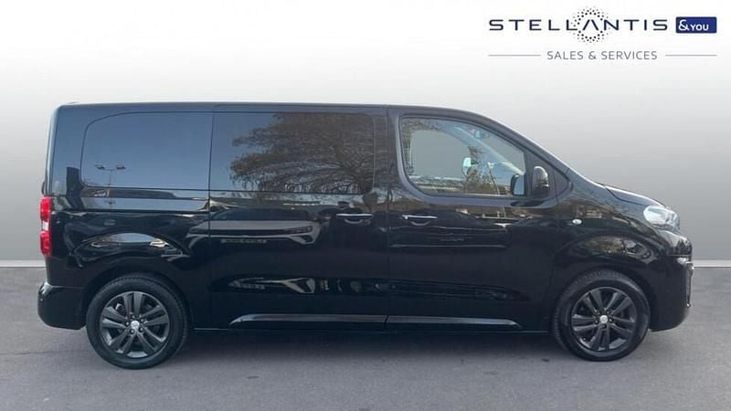 Used Peugeot Traveller Allure 175 HP (128 kW) 2020 Black MPV
