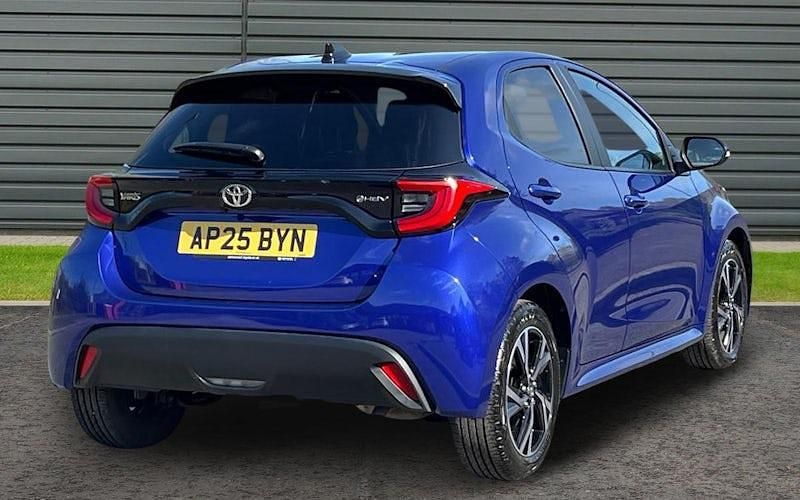 Used Toyota Yaris Hybrid Design 116 HP (85 kW) 2026 Hatchback