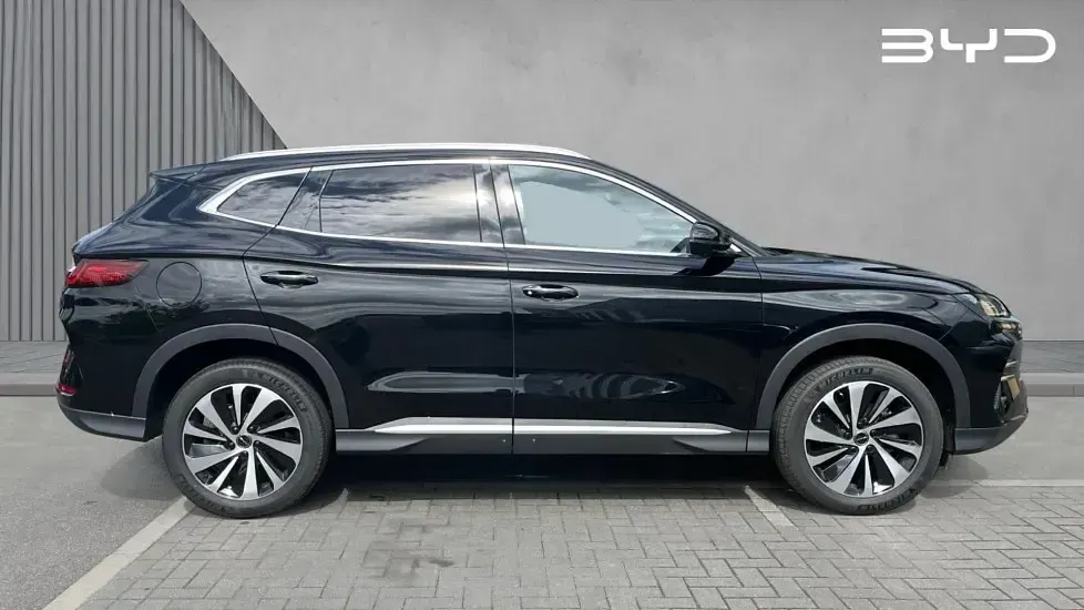 Used BYD Seal U Boost 218 HP (160 kW) 2025 Black SUV