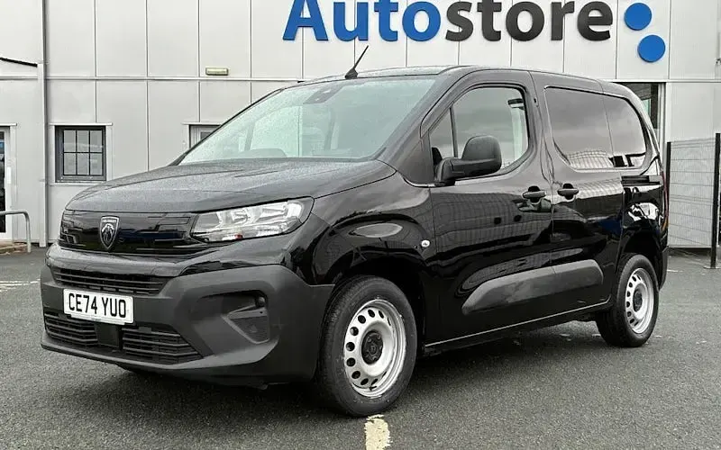 Usado Peugeot Partner 102 HP (75 kW) 2025 Monovolume