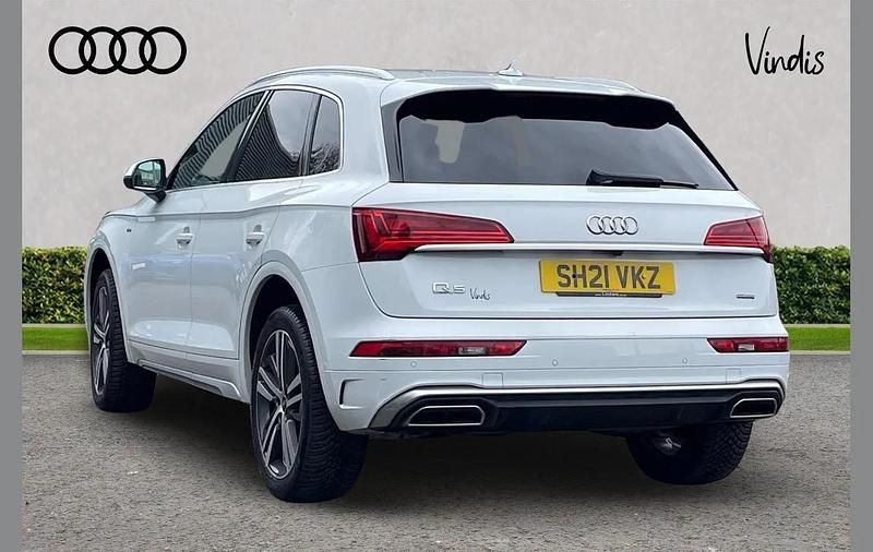 Used Audi Q5 S-Line 261 HP (191 kW) 2021 White SUV