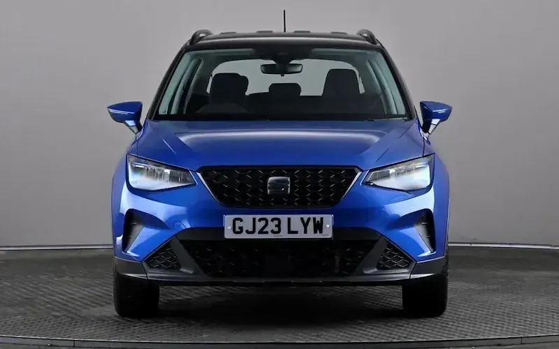 Used Seat Arona SE Technology 110 HP (80 kW) 2023 Blue SUV