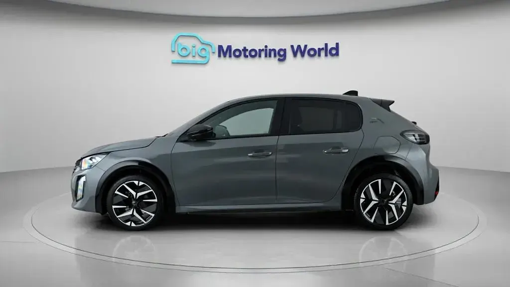 Used Peugeot 208 GT 100 HP (73 kW) 2024 Grey Hatchback