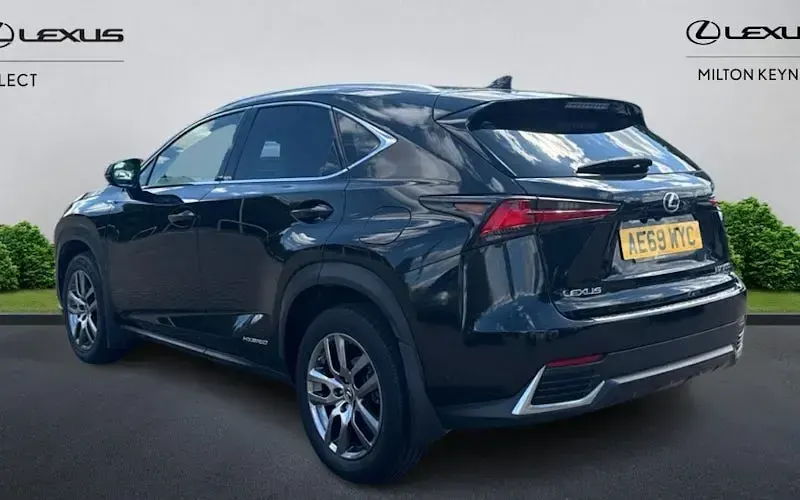 Used Lexus NX300h 197 HP (144 kW) 2019 Black SUV