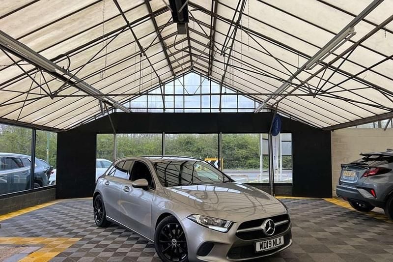 Used Mercedes A180 SE 2019 Silver Hatchback