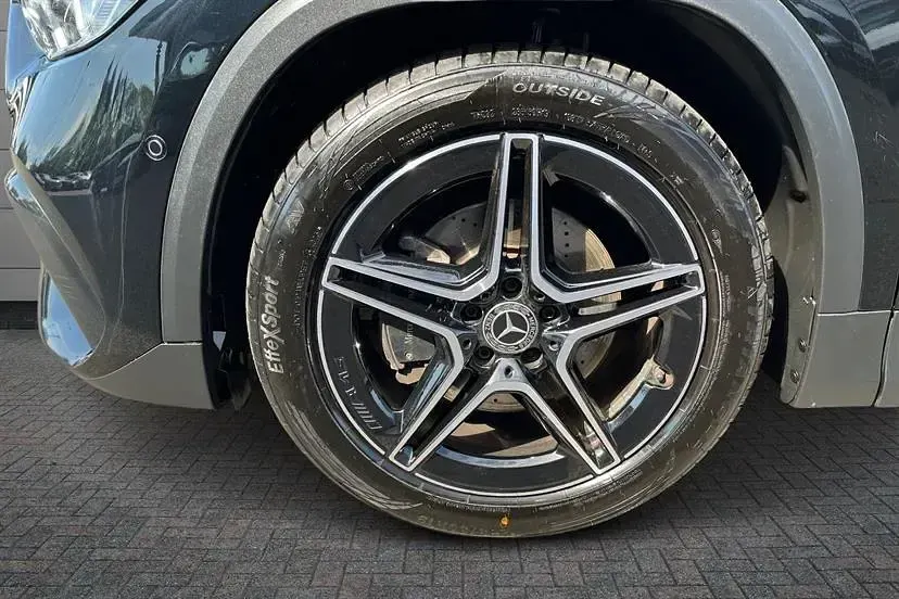 Używany Mercedes GLA220 Executive 190 KM (139 kW) 2023 Czarny SUV