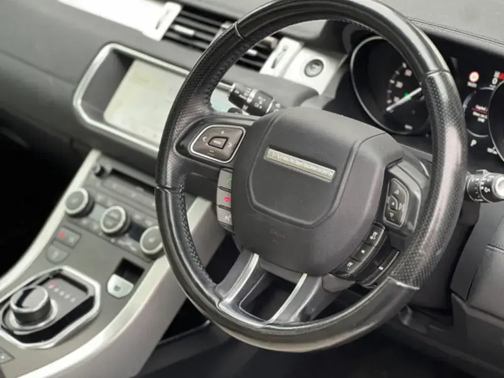 Used Land Rover Range Rover evoque HSE Dynamic 2016 Black Estate