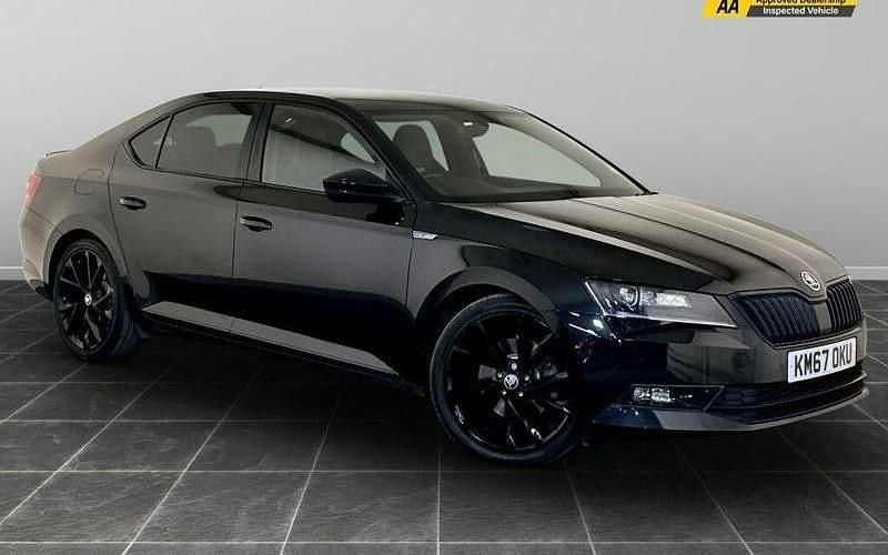 Used 2018 Skoda Superb SportLine Hatchback | £12,395 (Good price) - Image 1/2