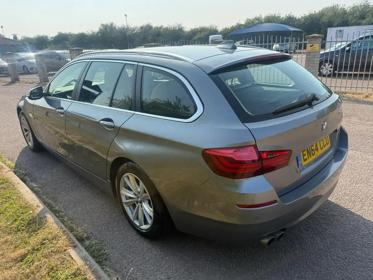 Used BMW 520 190 HP (139 kW) 2015 Grey Estate