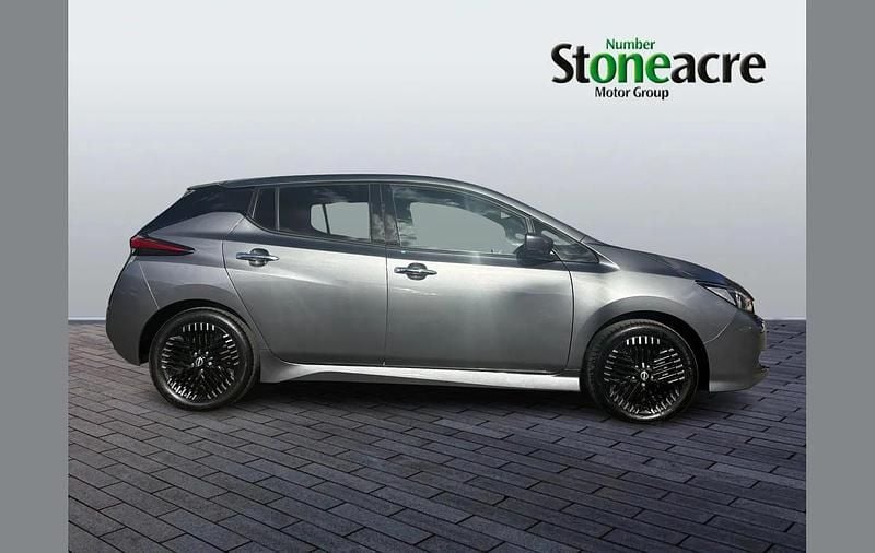 Used Nissan Leaf N-Connecta 110 kW (150 HP) 2024 Grey Hatchback