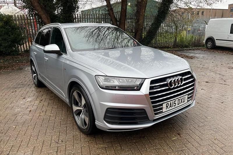 Silver Used 2015 Audi Q7 S-Line SUV | £17,500 (Fair price) - Image 1/1